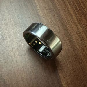 Oura Ring Size 9 - Silver Titanium Satin Finish